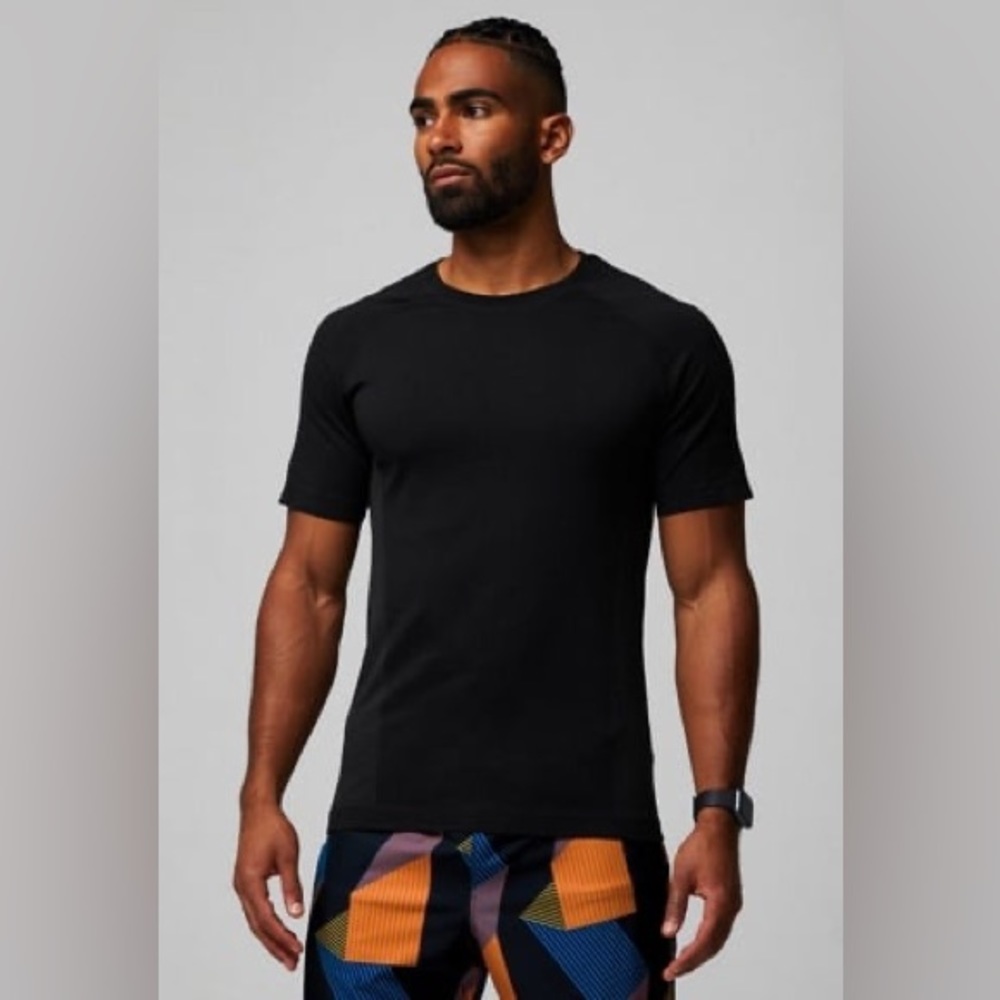 NWT Fabletics The Training Day Tee (S), black